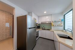 Stratford Court (D16), Condominium #561383081